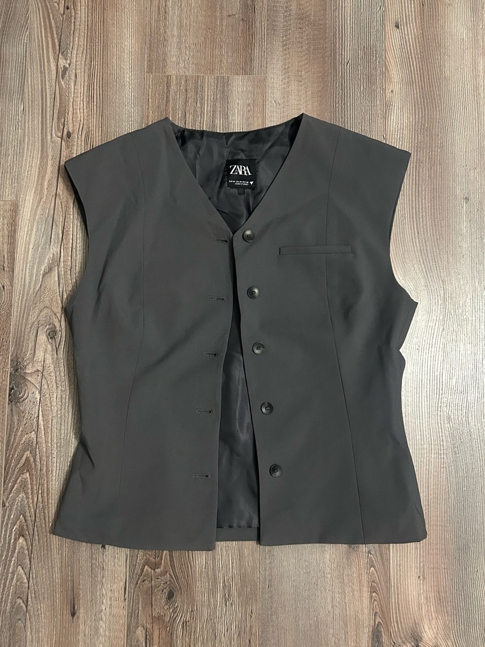ZARA Sleeveless Button-Front Vest